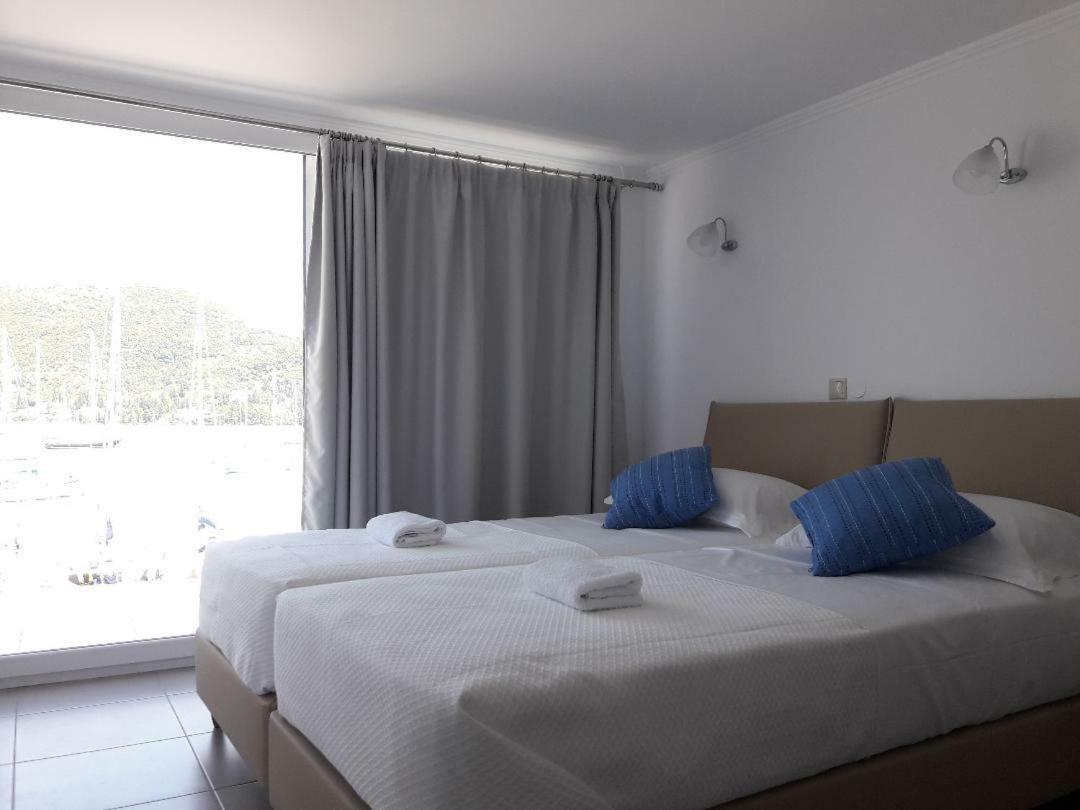 Casa Del Mare Apartment Vlikhon Ngoại thất bức ảnh